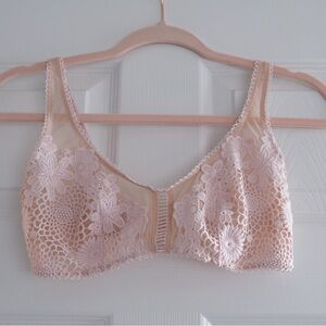 VS Lace Bralette